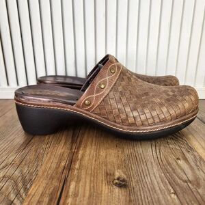 ECCO Studded Boho Mules Womens Size 8.5 EU 39 Brown Leather Basket Weaved Shoes